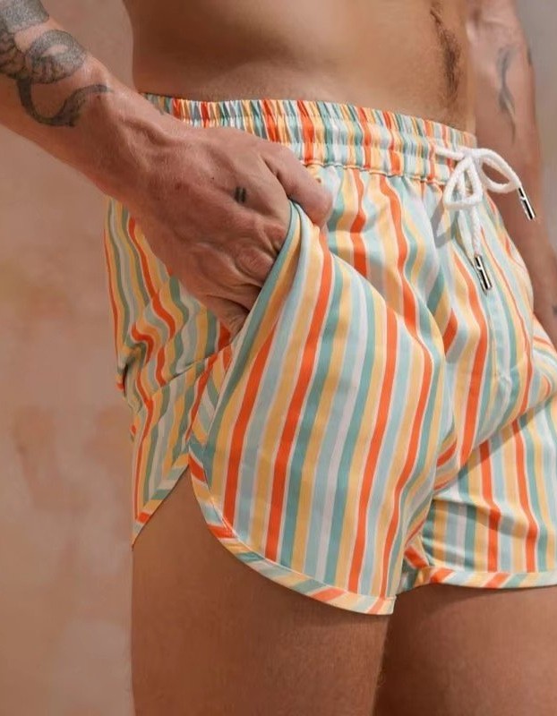 Men's Sports Casual Shorts Polyester Woven Quick-drying Full Printed Single Layer Beach Pants